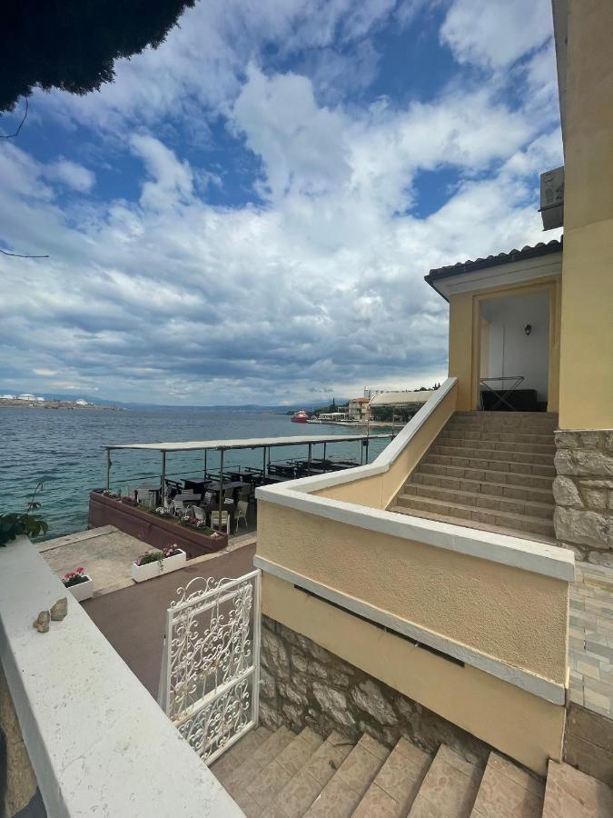 Bed&Breakfast Villa Eva Omišalj Eksteriør bilde