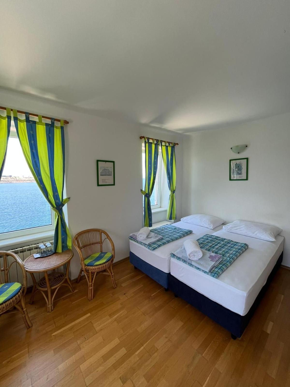 Bed&Breakfast Villa Eva Omišalj Eksteriør bilde