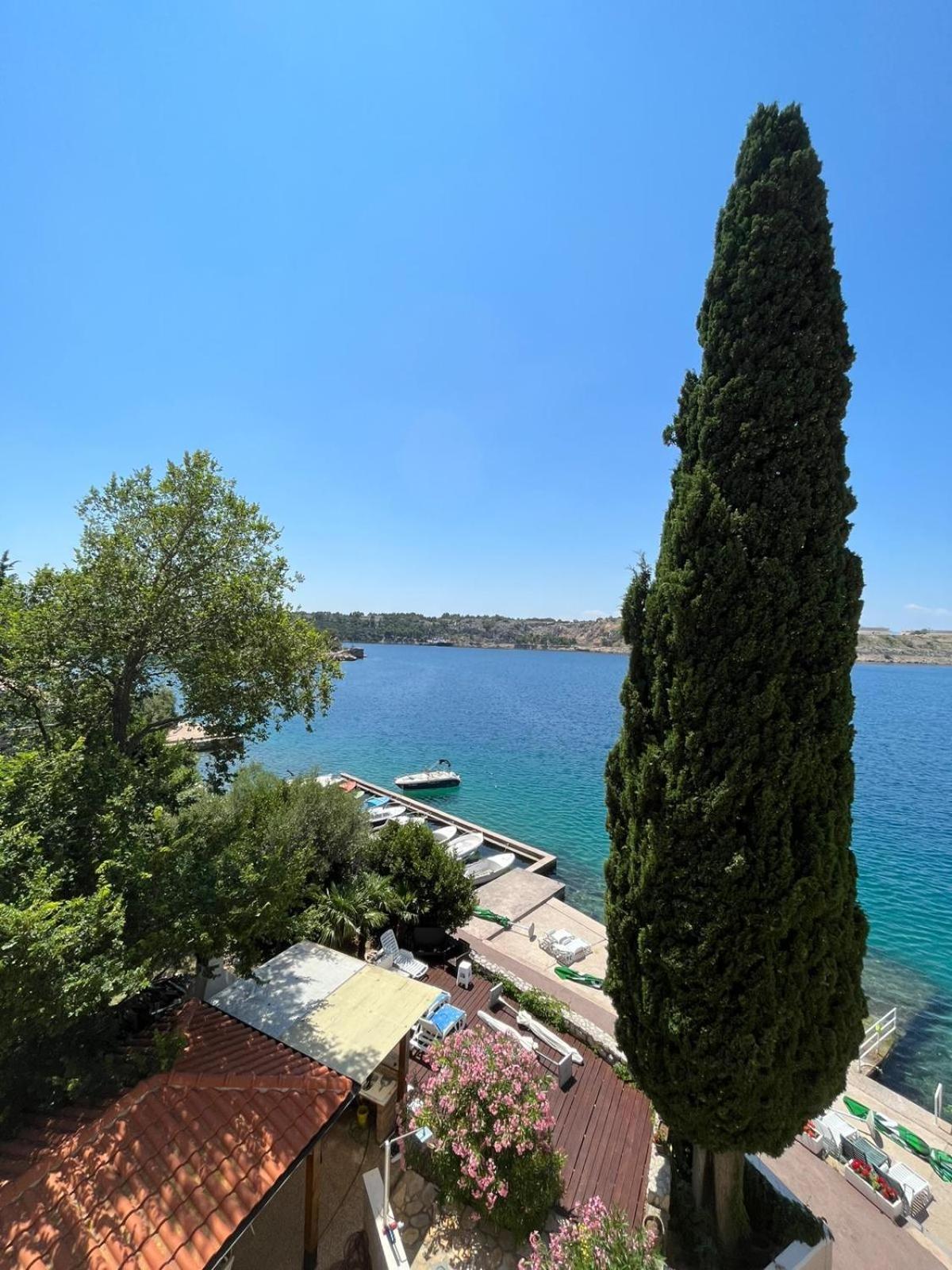 Bed&Breakfast Villa Eva Omišalj Eksteriør bilde