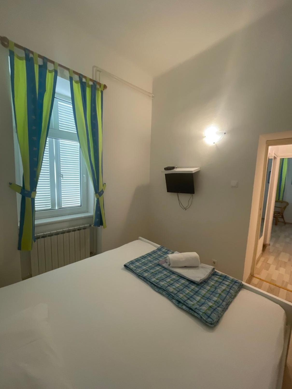 Bed&Breakfast Villa Eva Omišalj Rom bilde