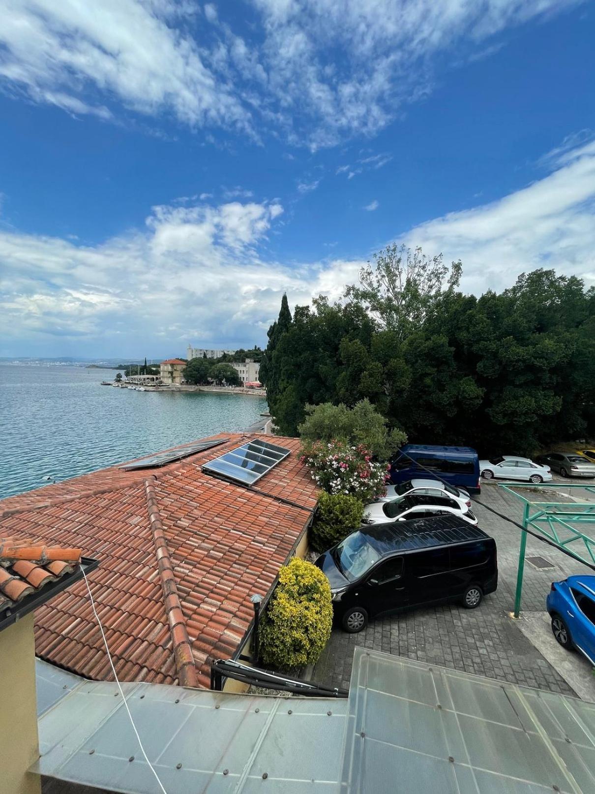 Bed&Breakfast Villa Eva Omišalj Rom bilde