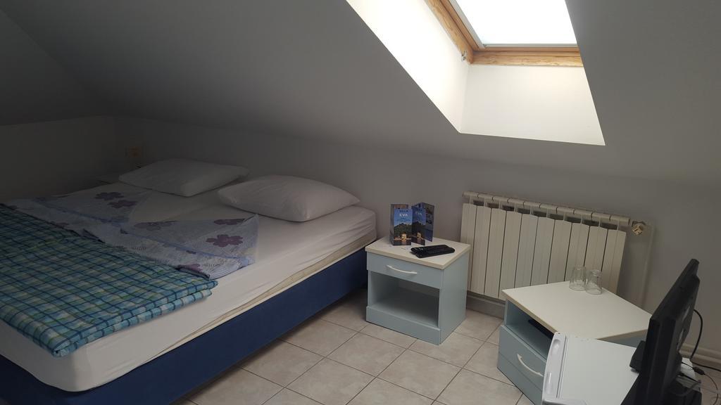 Bed&Breakfast Villa Eva Omišalj Rom bilde