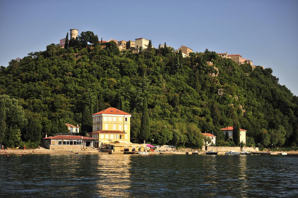 Bed&Breakfast Villa Eva Omišalj Eksteriør bilde